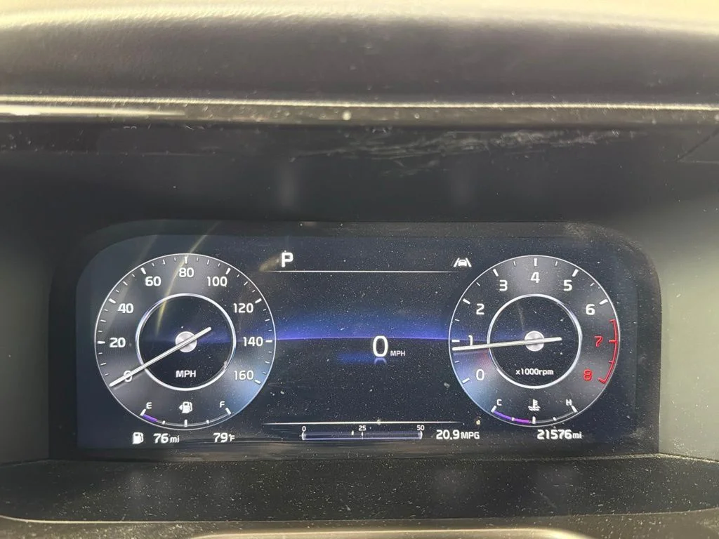 Used 2023 Gray Kia SX image 25