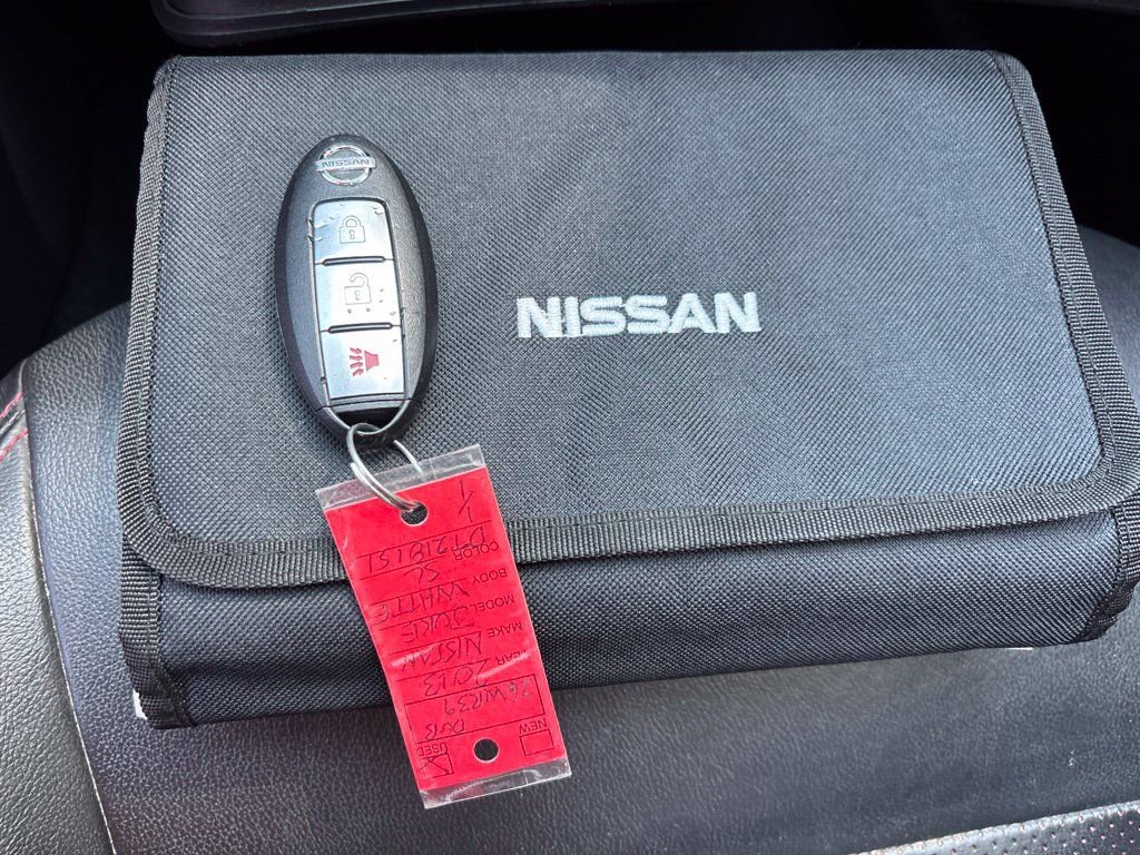 Used 2013 White Nissan SL image 14