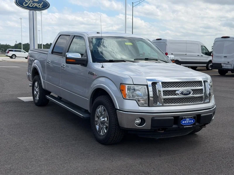 Used 2011 Ingot Silver Metallic Ford Lariat image 3