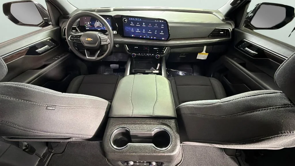 Used 2025 Black Chevrolet LS image 36