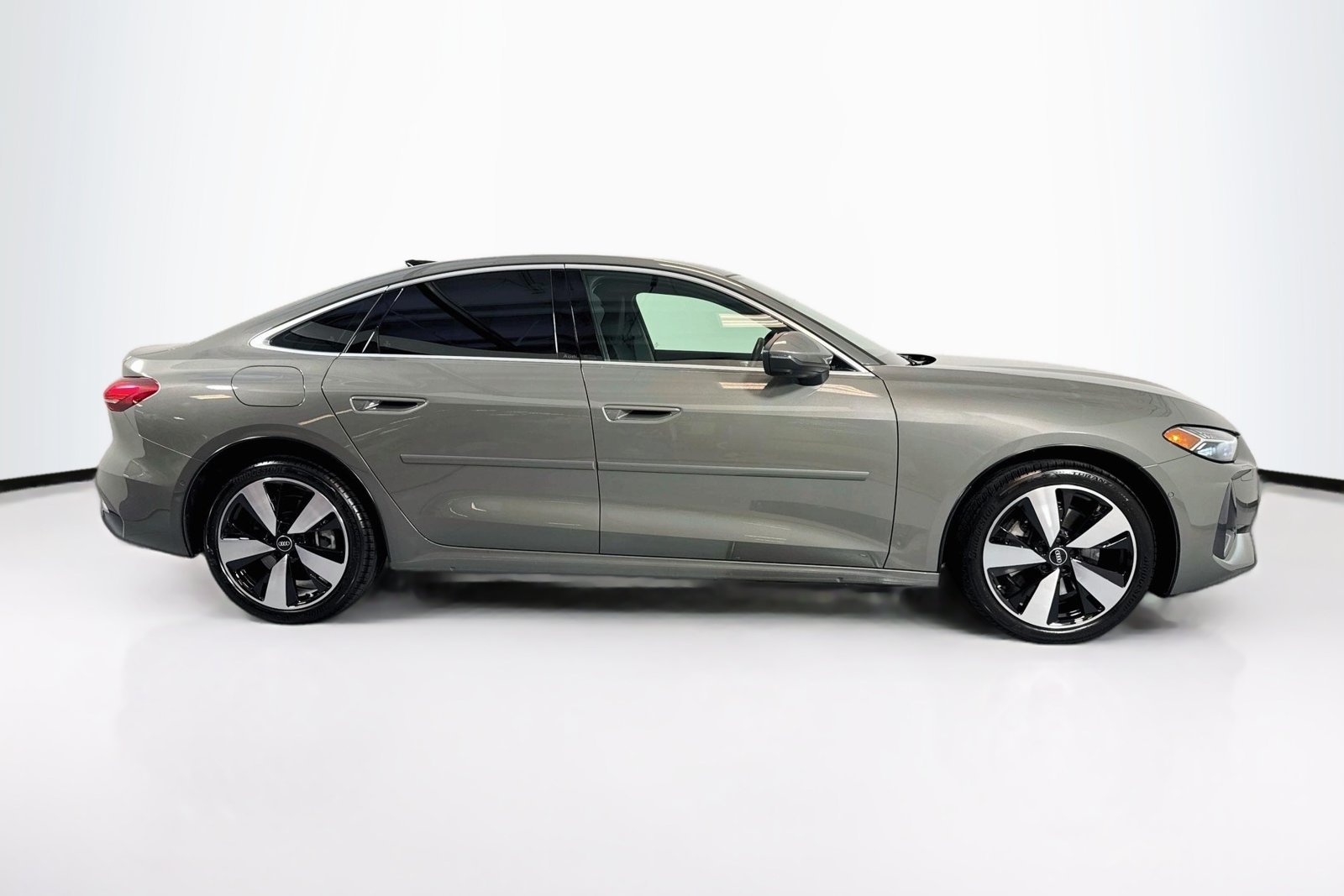 Used 2025 Chronos Grey Audi Premium Plus image 25
