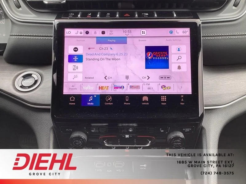 Used 2025 Gray Jeep Limited image 26