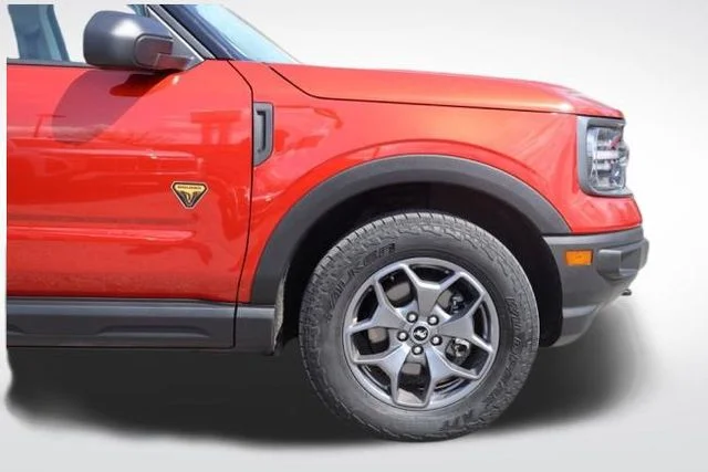 Used 2024 Red Ford Badlands image 14