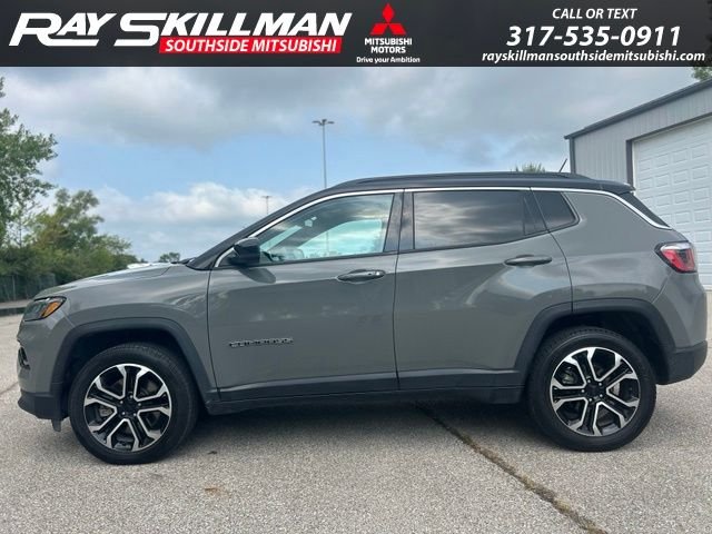 Used 2023 Gray Jeep Limited image 8