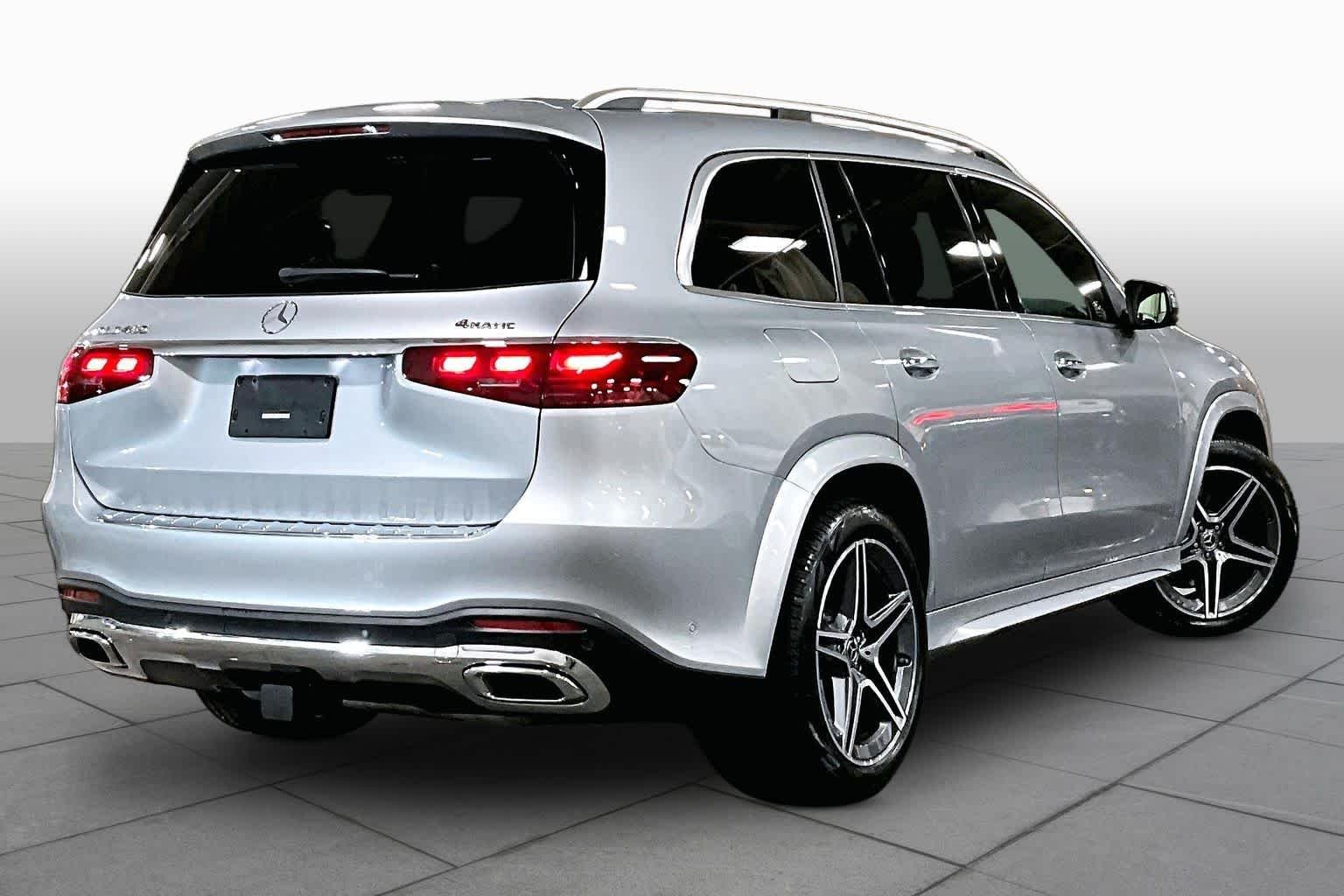 Used 2025 Cirrus Silver Metallic Mercedes-Benz GLS 450 image 13
