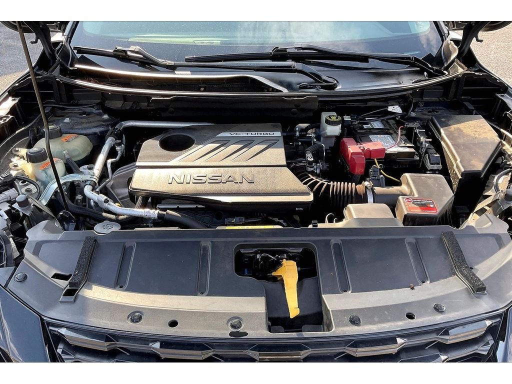 Used 2023  Nissan SV image 8