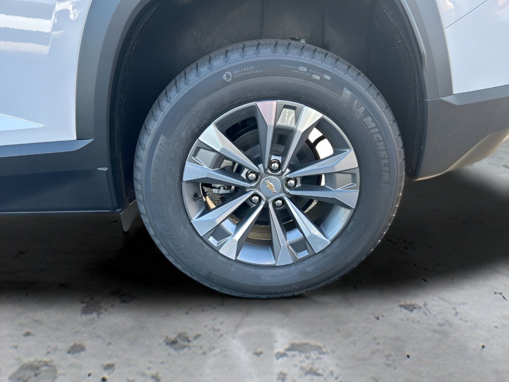 2026 Chevrolet Equinox LT - Photo 24