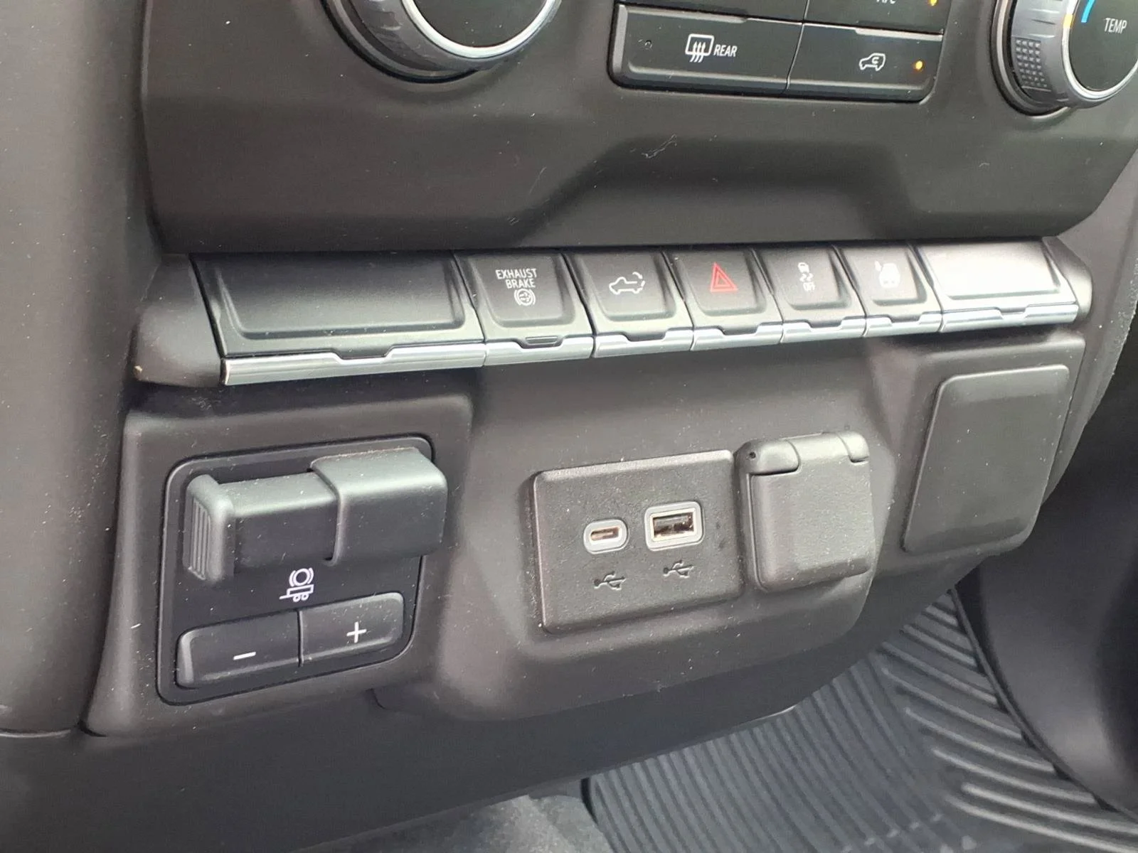 Used 2023 Black Chevrolet Custom image 15