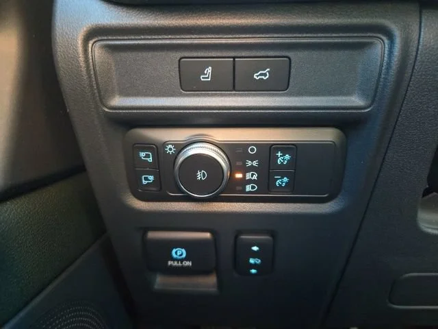 Used 2022 White Metallic Ford Timberline image 16