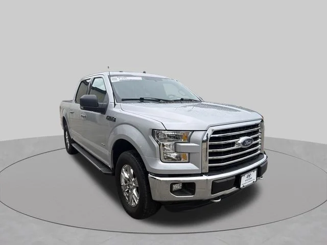 Used 2015 Silver Ford XLT image 1