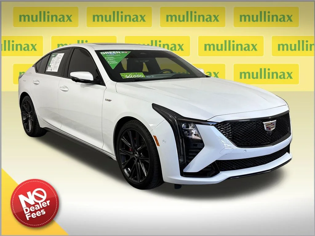 2026 Cadillac CT5 V-Series's photo