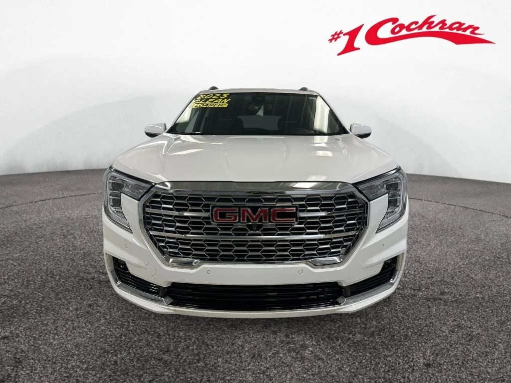 2023 GMC Terrain Denali - Photo 38