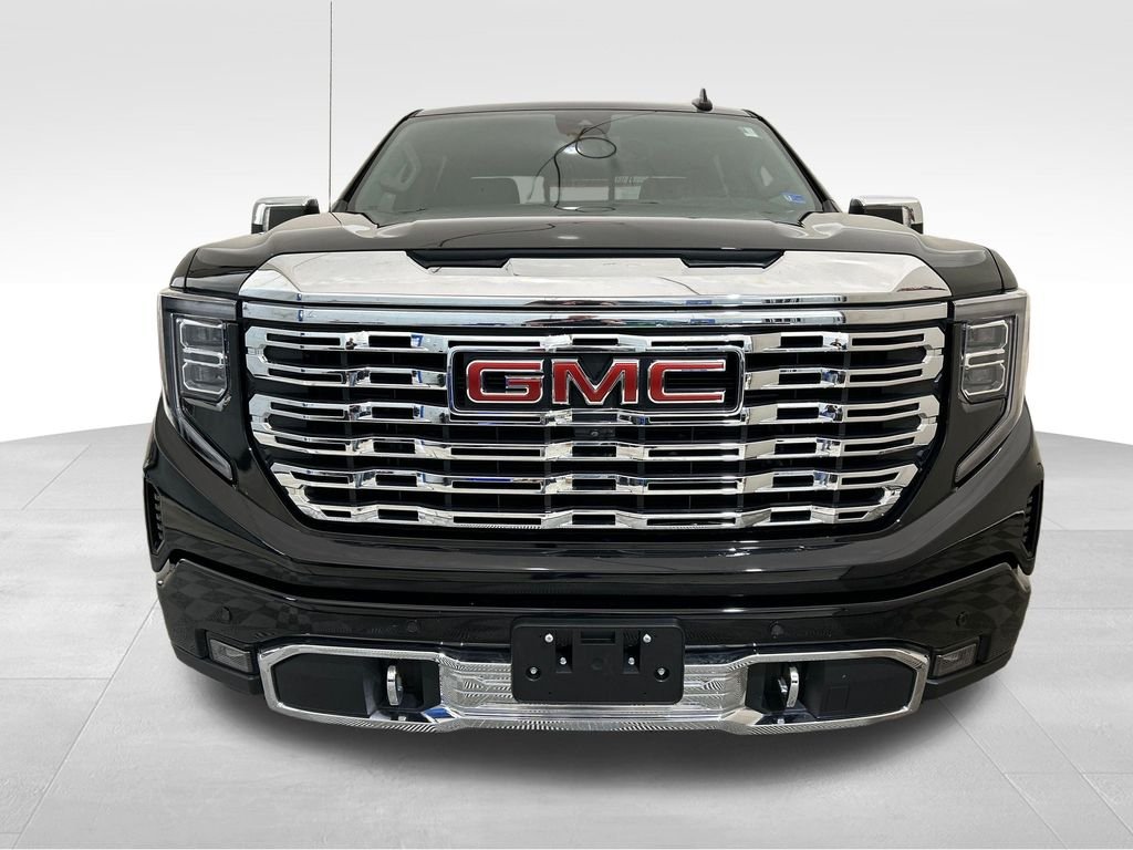 Used 2022 Black GMC Denali image 10