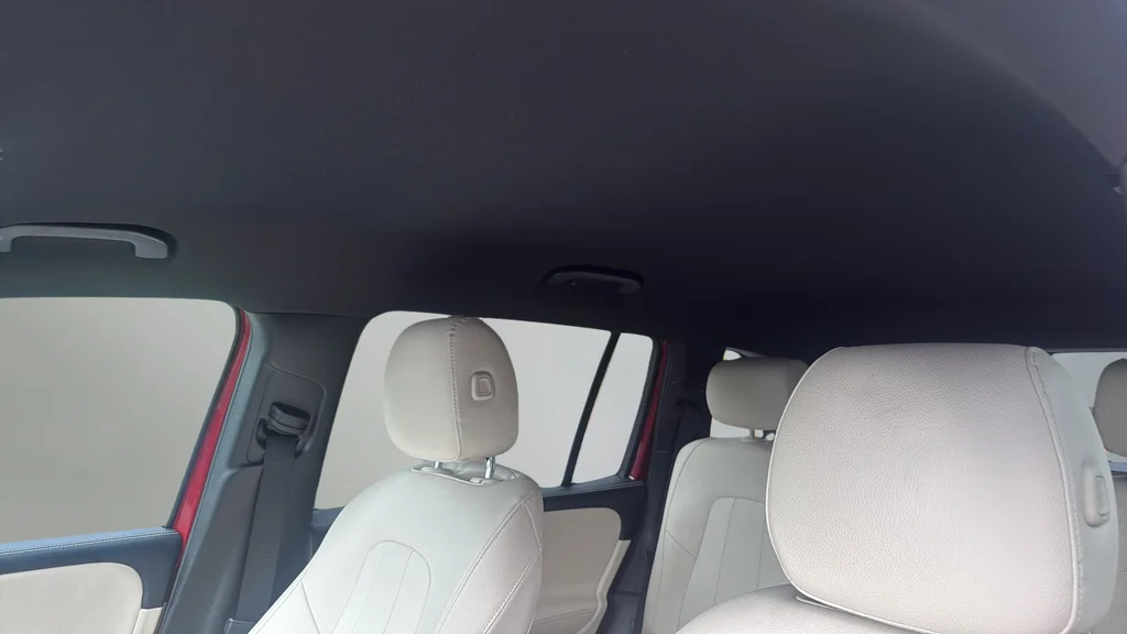 Used 2021 Red Mercedes-Benz GLB 250 image 17