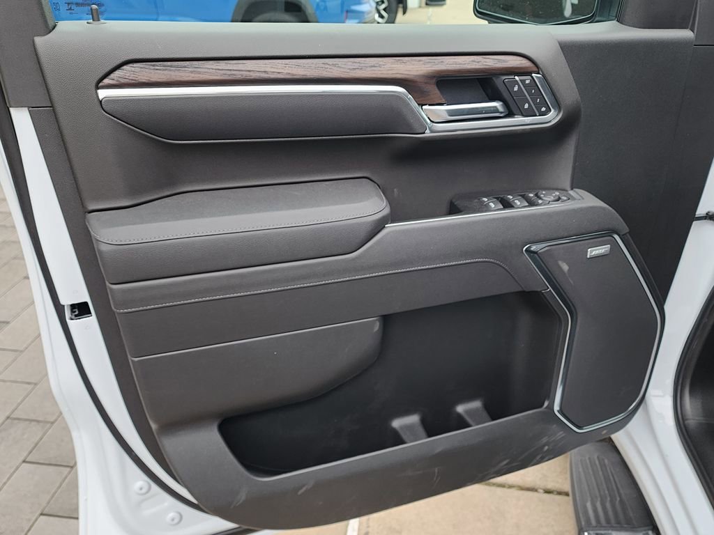 2026 GMC Sierra 1500 SLT - Photo 14