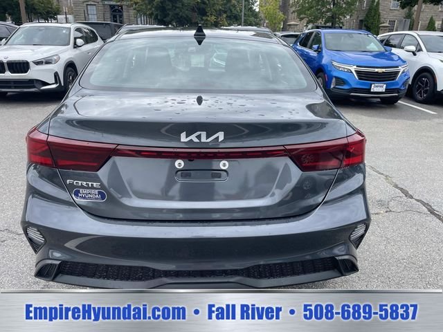 2024 Kia Forte LXS - Photo 4
