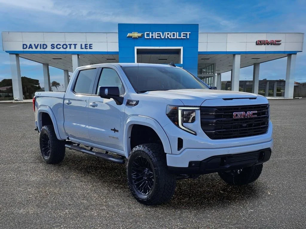 New 2026 Summit White GMC Elevation image 5