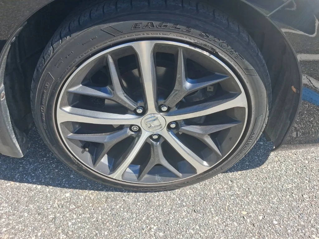 Used 2024  Honda Touring image 13