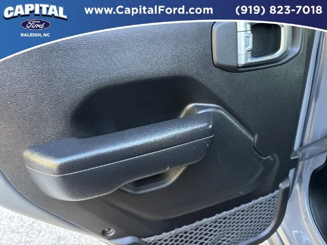 Used 2023 Gray Jeep Sport image 17