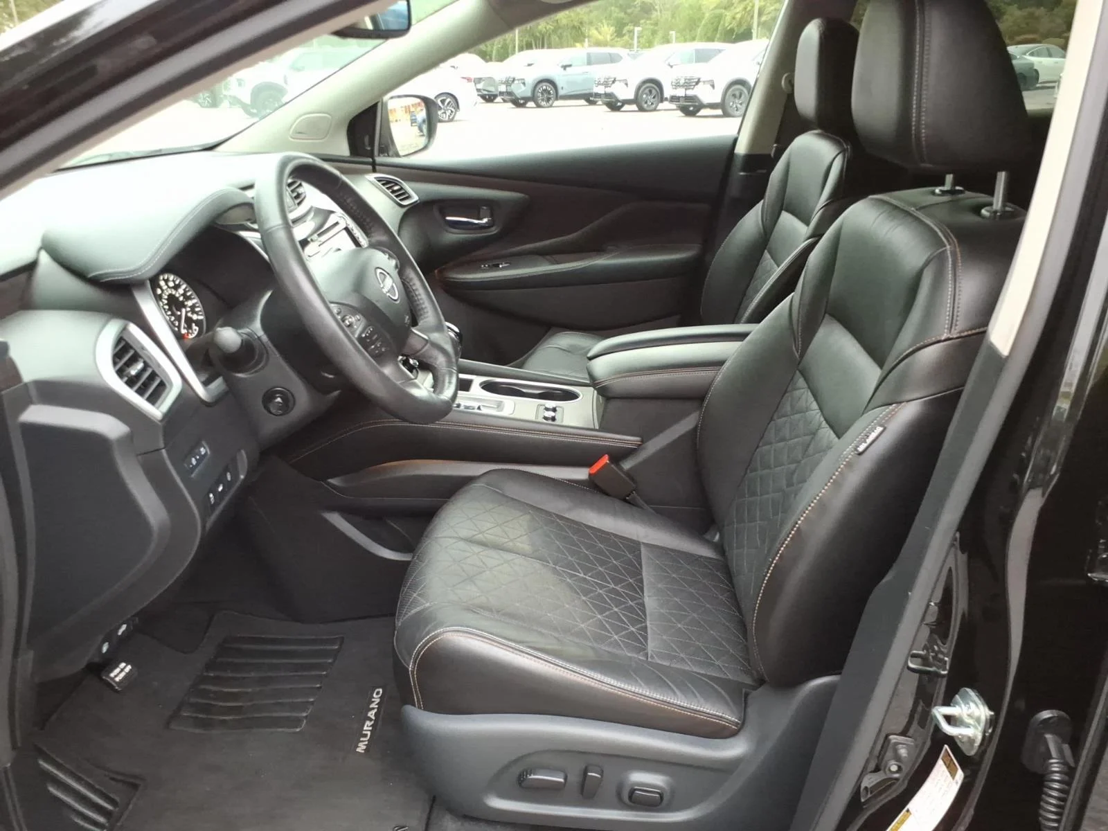 Used 2023 Super Black Nissan Platinum image 11