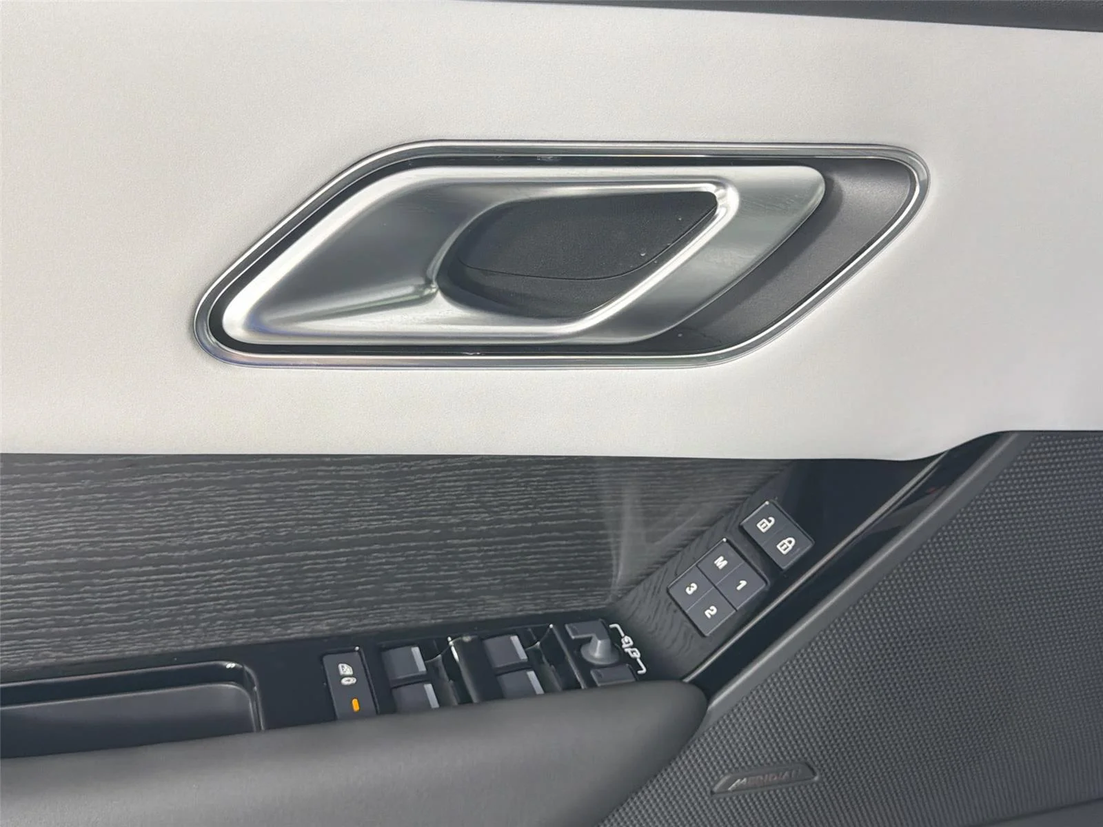 New 2026 Varesine Blue LAND ROVER S image 17