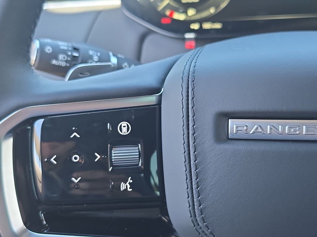 New 2026 Firenze Red Land Rover SE image 18