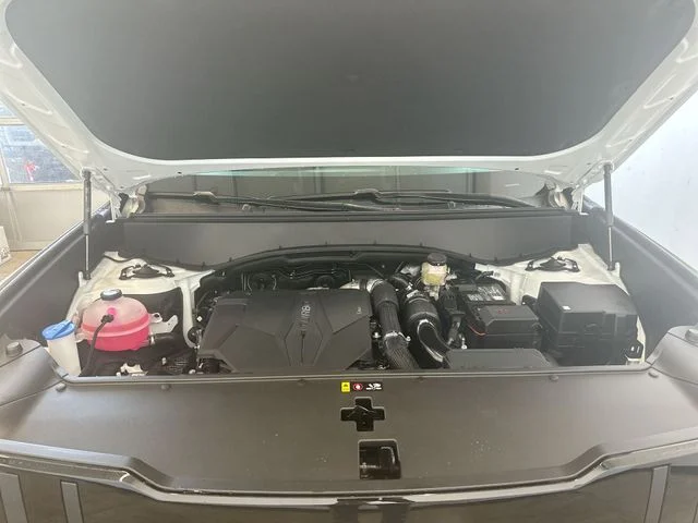 New 2027 Glacial White Pearl Kia S image 20