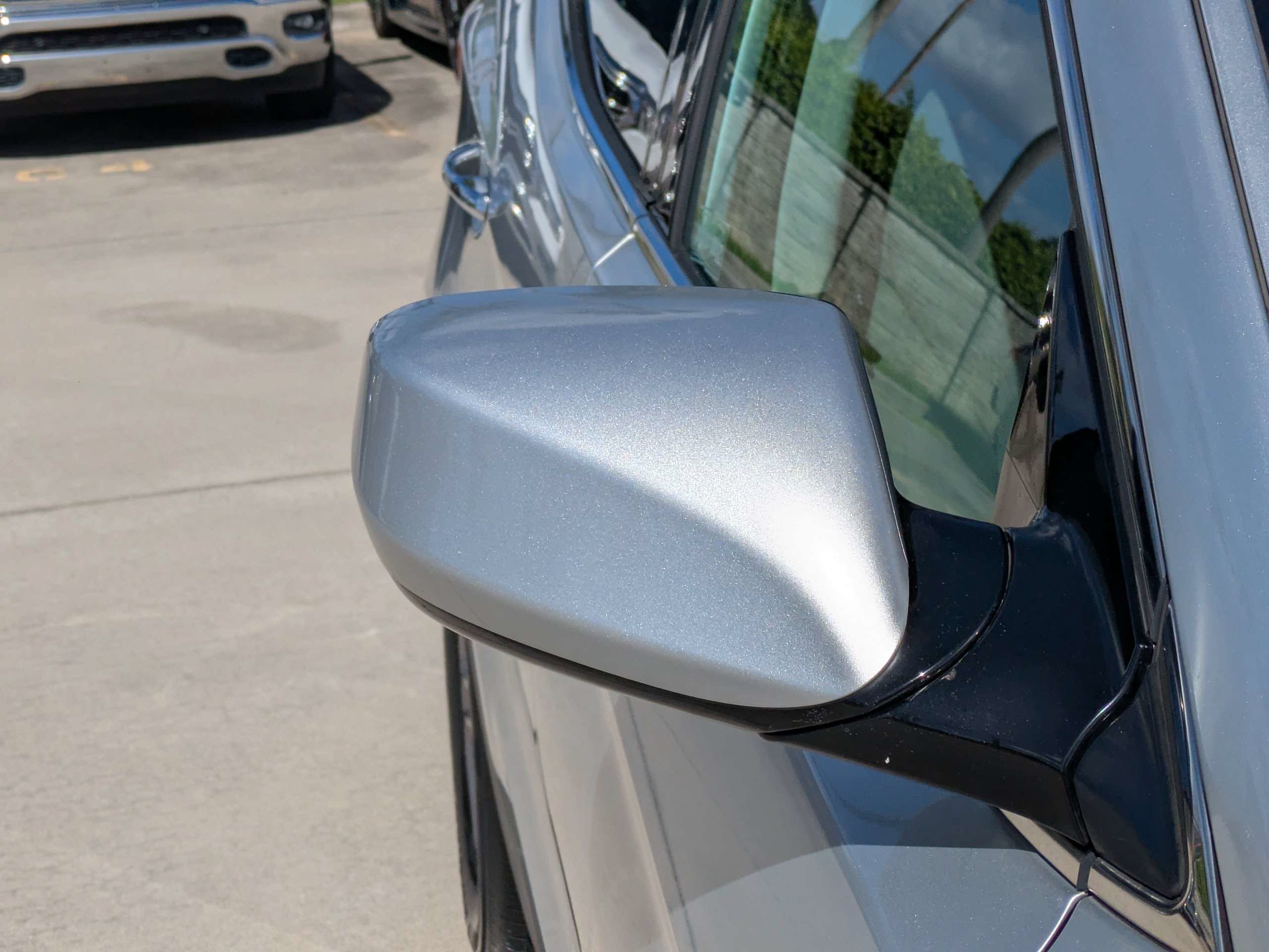 Used 2017 Sparkling Silver Hyundai 2.4L image 8