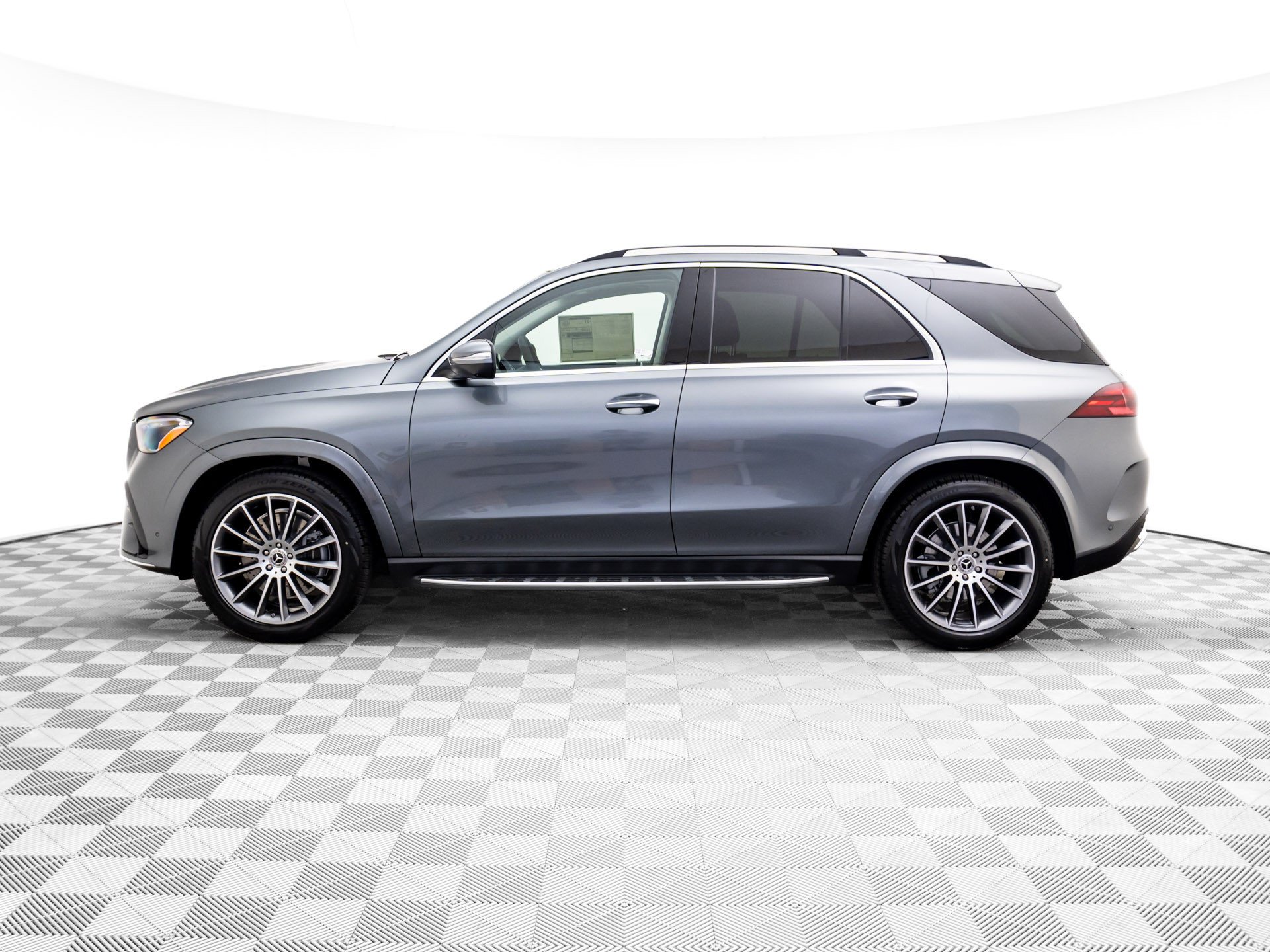 New 2026 Gray Mercedes-Benz GLE 450 image 2