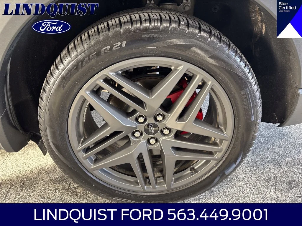Certified Used 2026 Gray Ford ST-Line image 17