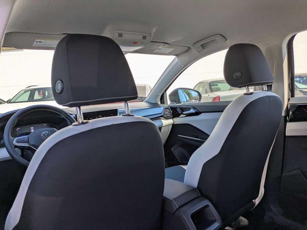 2025 Volkswagen Taos S - Photo 17