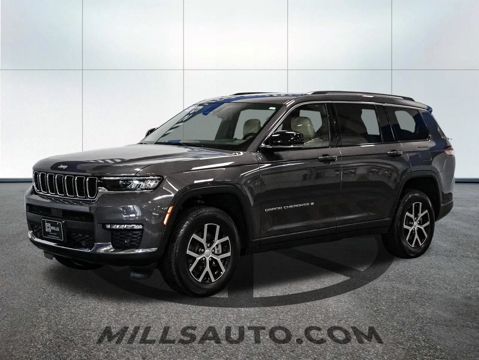 Used 2023 Jeep Grand Cherokee L Limited with VIN 1C4RJKBGXP8816882 for sale in Baxter, Minnesota