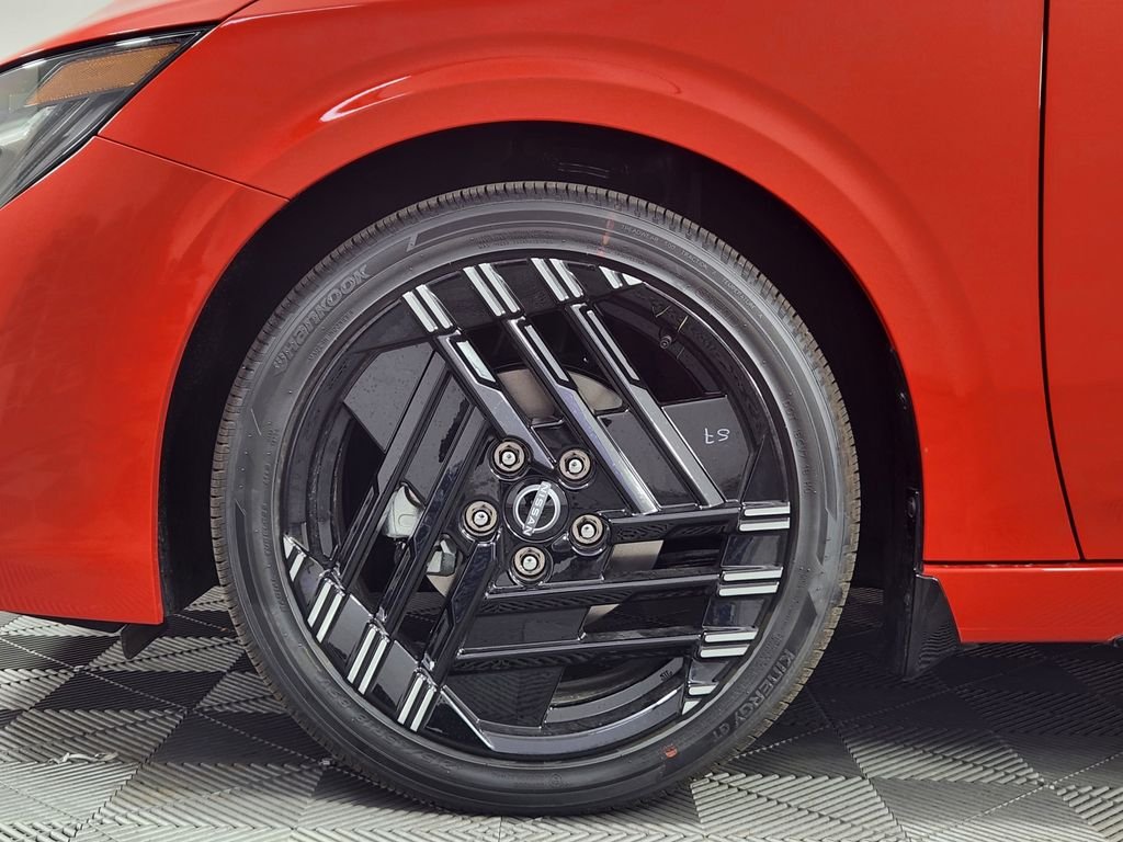 New 2026 Energetic Ember / Super Black Two-tone Nissan SR image 15