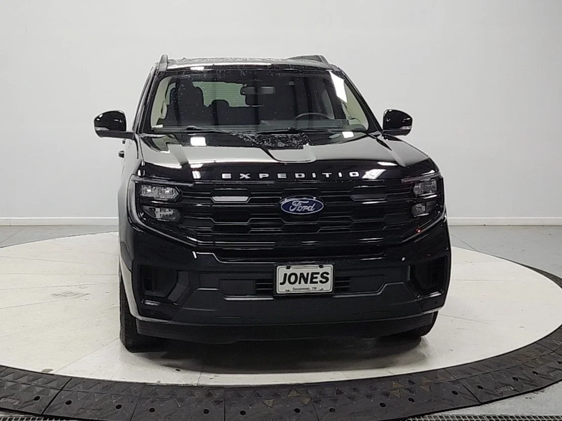 Used 2025 Black Ford Active image 3