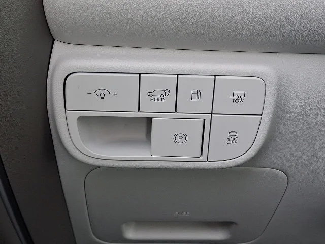 New 2027 White Hyundai SEL image 18