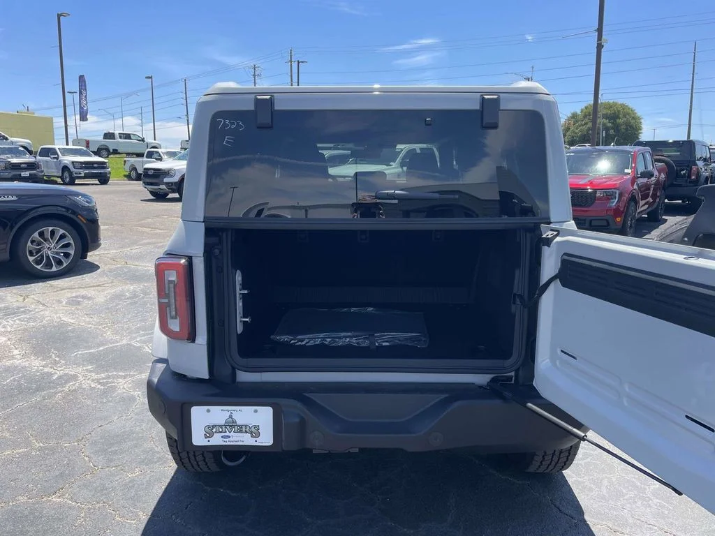 New 2026 White Ford Outer Banks image 10