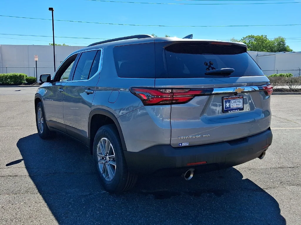 Used 2023 Sterling Gray Metallic Chevrolet LT Cloth image 9