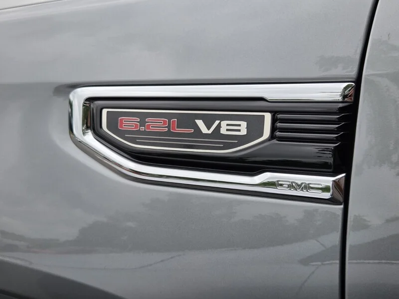 Used 2023 Sterling Metallic GMC SLT image 10