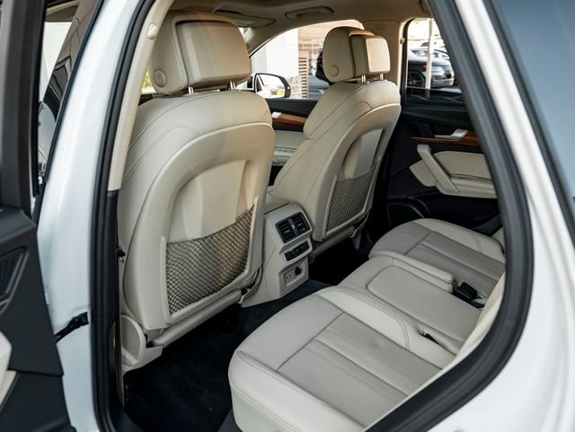 Used 2023 Glacier White Audi 45 S line Premium image 29