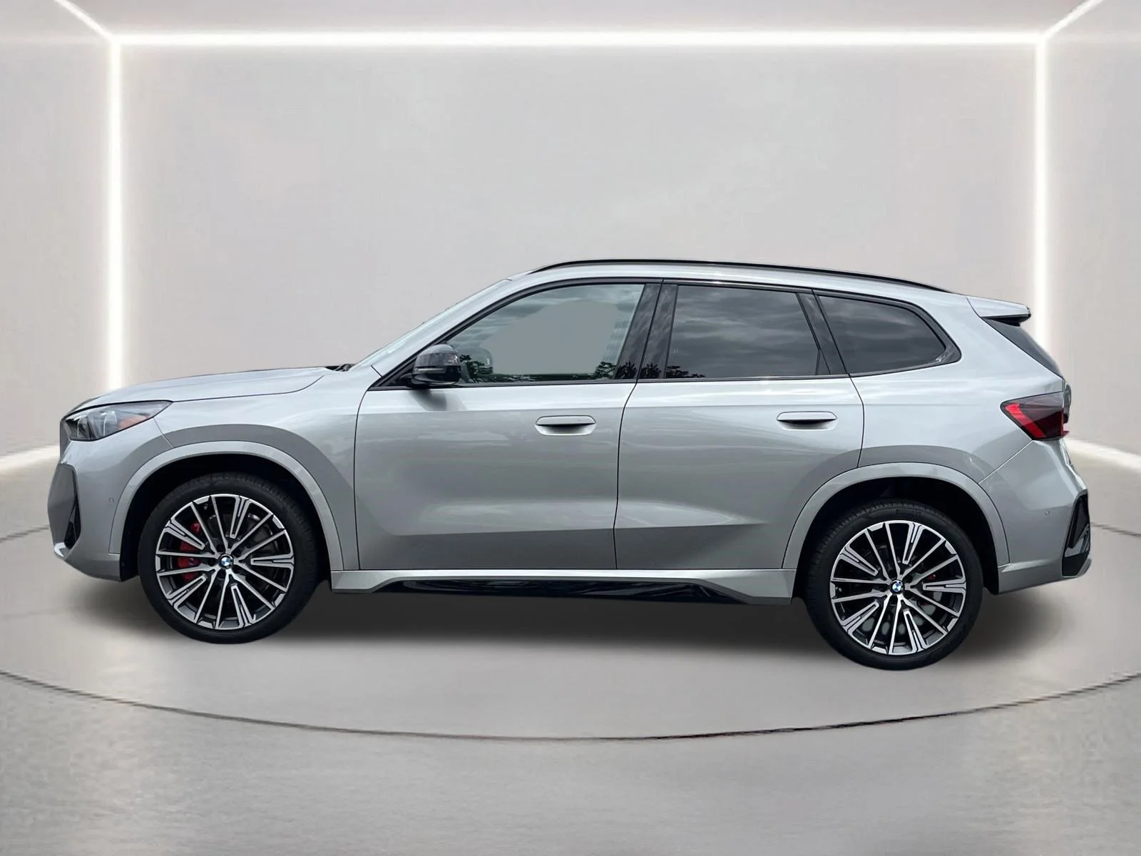 2025 BMW X1 28i - Photo 23