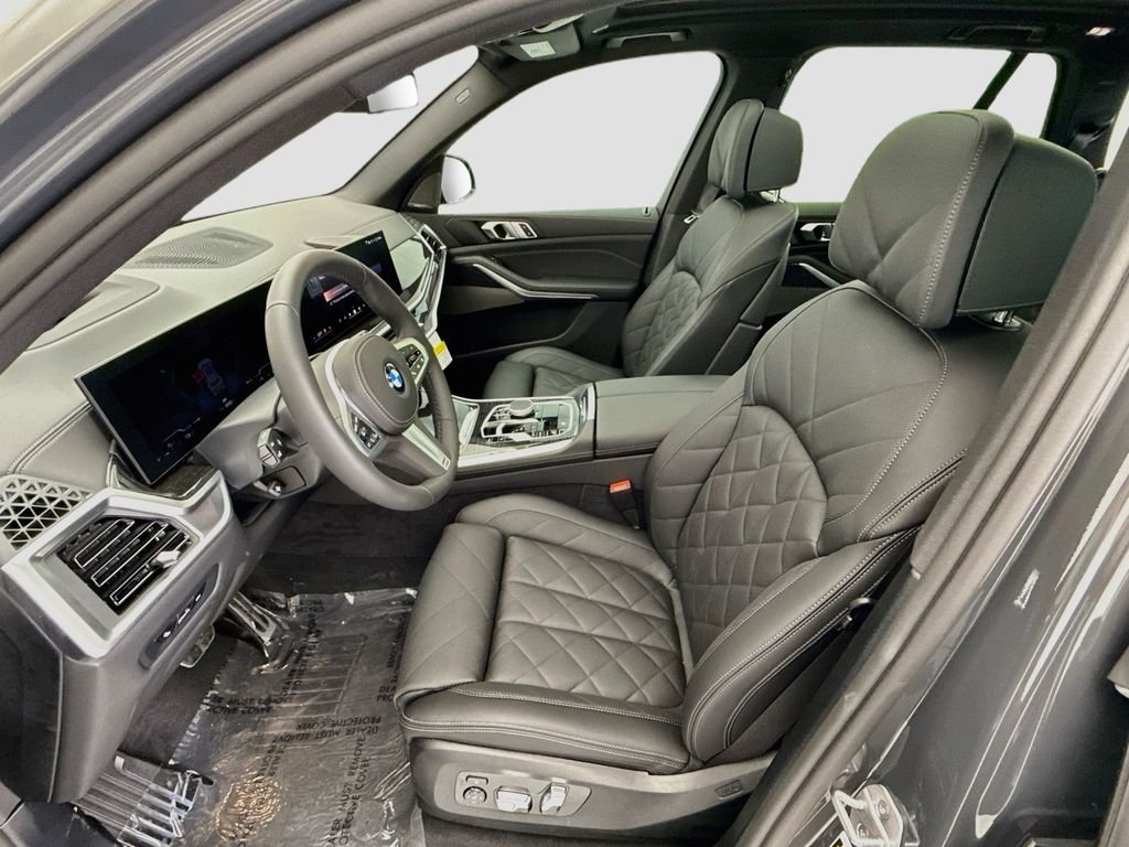 New 2026 Gray Metallic BMW xDrive40i image 18