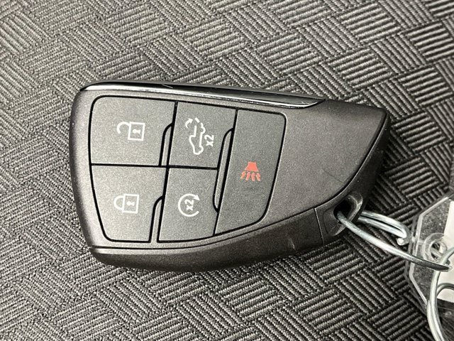 Used 2026 Summit White Chevrolet LT image 27