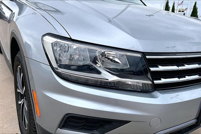 Used 2021 Silver Volkswagen 2.0T SEL image 30