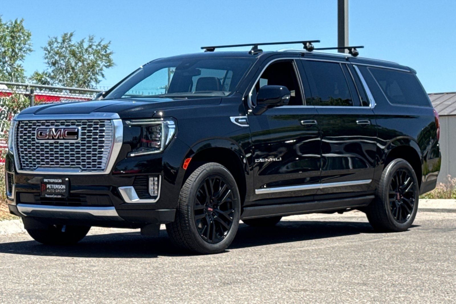 Used 2023  GMC Denali image 8