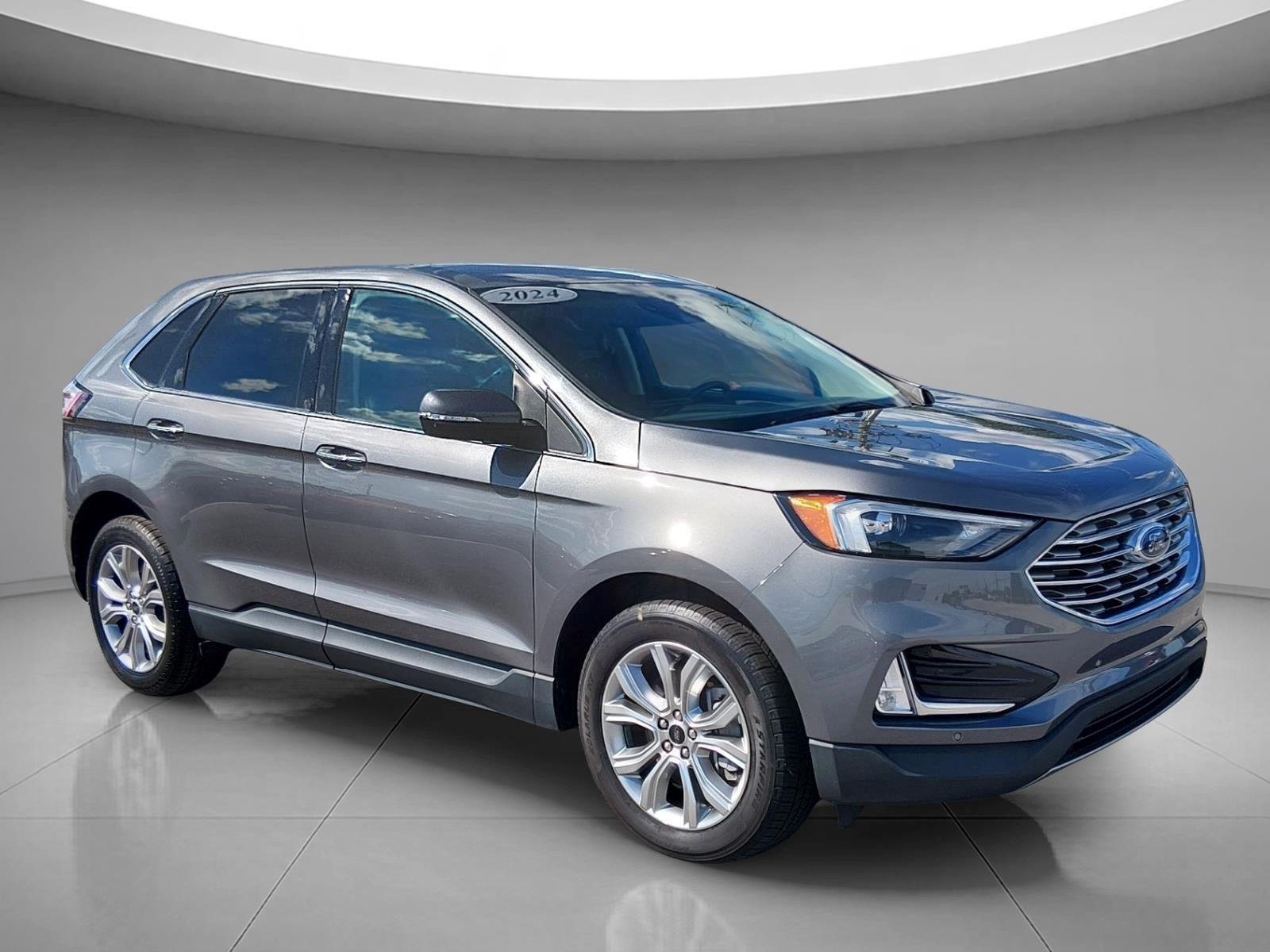 Used 2024 Carbonized Gray Ford Titanium image 7