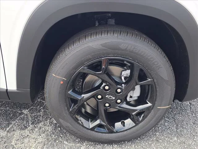 2026 Chevrolet Trax LT - Photo 35