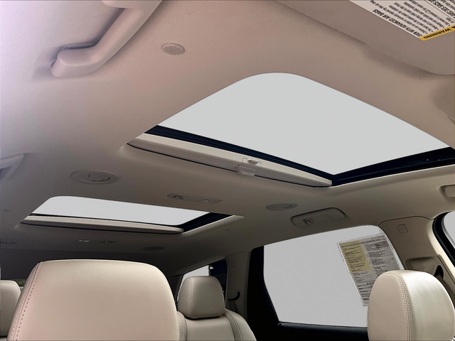 Used 2023 Red Buick Premium Group image 18