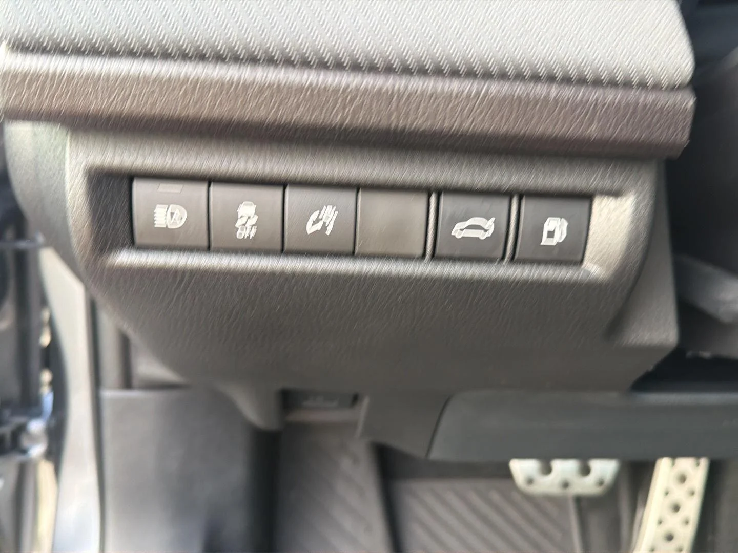 Certified Used 2025 Heavy Metal Toyota SE image 19