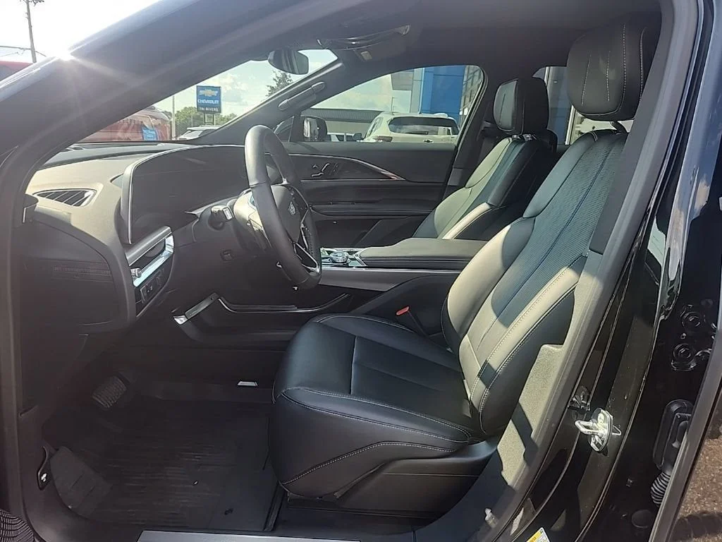 Used 2024 Black Cadillac Luxury image 8