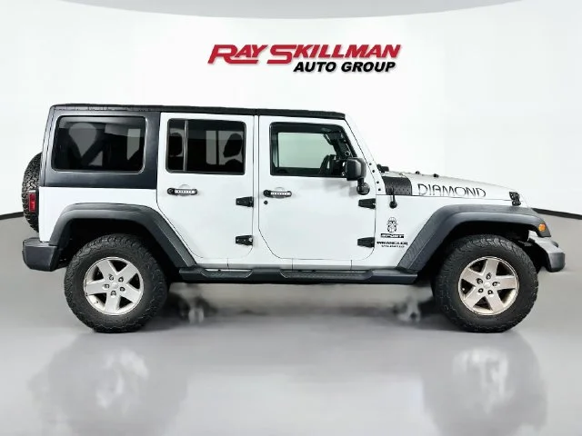 Used 2017 White Jeep Unlimited Sport image 3